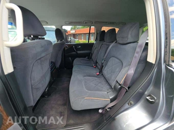 2018 Nissan Armada SV – miniatura 13