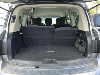 2018 Nissan Armada SV – miniatura 15