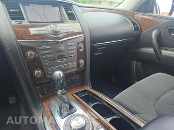 2018 Nissan Armada SV – miniatura 10