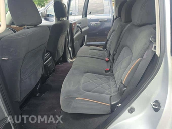 2018 Nissan Armada SV – miniatura 13