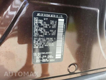 2018 Nissan Armada SV – miniatura 2