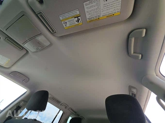 2018 Nissan Armada SV – miniatura 8