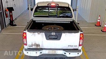 2018 Nissan Frontier PRO-4X Crew Cab Medium Bed – miniatura 5