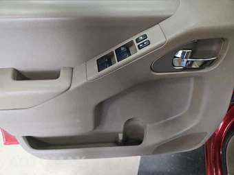 2018 Nissan Frontier SV Crew Cab Medium Bed - miniatura 9