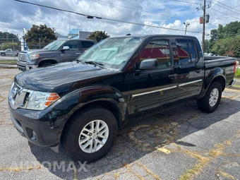 2018 Nissan Frontier SV Crew Cab Medium Bed - miniatura 2