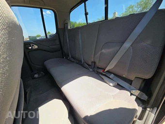 2018 Nissan Frontier SV Crew Cab Medium Bed – miniatura 10