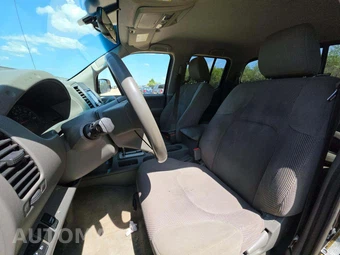 2018 Nissan Frontier SV Crew Cab Medium Bed – miniatura 3