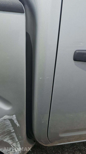 2018 Nissan Frontier SV Crew Cab Medium Bed – miniatura 21