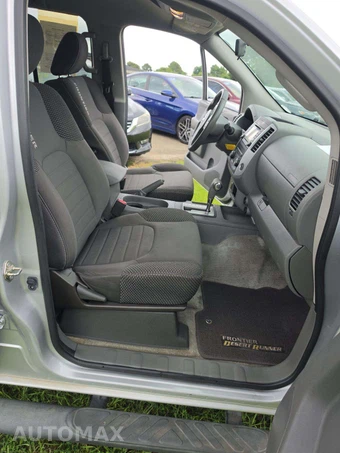 2018 Nissan Frontier SV Crew Cab Medium Bed – miniatura 15