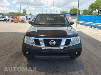2018 Nissan Frontier SV Crew Cab Medium Bed – miniatura 2
