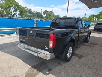 2018 Nissan Frontier SV Crew Cab Medium Bed – miniatura 4