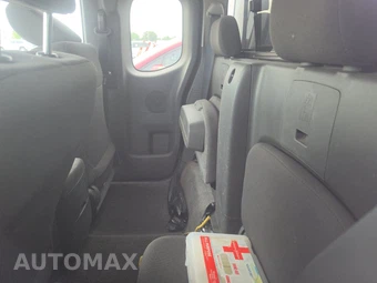 2018 Nissan Frontier SV Extended Cab Medium Bed – miniatura 13