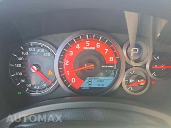 2018 Nissan GT-R NISMO - miniatura 6