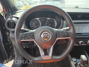2018 Nissan Kicks S – miniatura 10