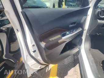 2018 Nissan Kicks SR - miniatura 9