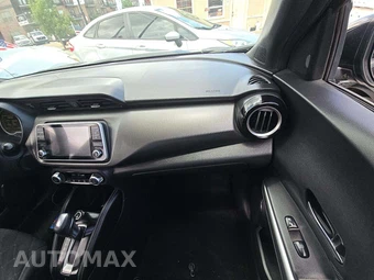 2018 Nissan Kicks SV – miniatura 19