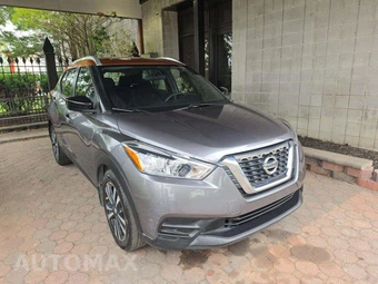 2018 Nissan Kicks SV – miniatura 4