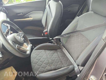 2018 Nissan Kicks SV – miniatura 6