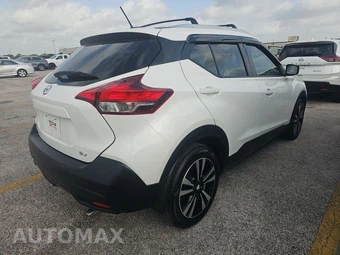 2018 Nissan Kicks SV – miniatura 4