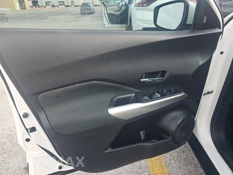 2018 Nissan Kicks SV – miniatura 9