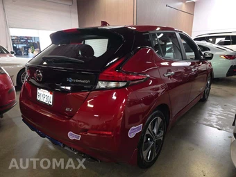 2018 Nissan LEAF SV – miniatura 3