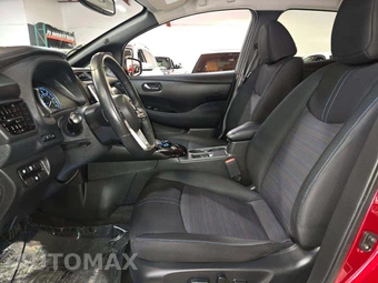 2018 Nissan LEAF SV – miniatura 6