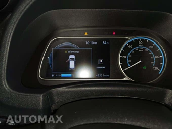 2018 Nissan LEAF SV – miniatura 9