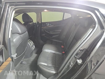 2018 Nissan Maxima Platinum – miniatura 13
