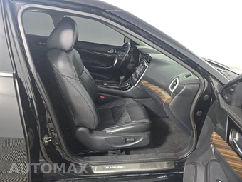2018 Nissan Maxima Platinum – miniatura 8