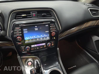 2018 Nissan Maxima Platinum - miniatura 11