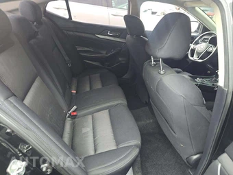 2018 Nissan Maxima S – miniatura 16