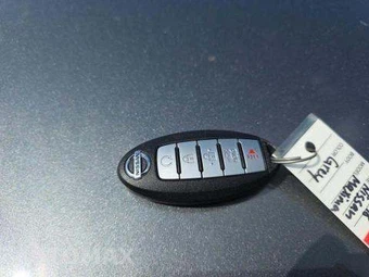 2018 Nissan Maxima SV – miniatura 8