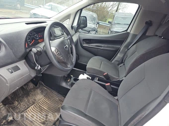 2018 Nissan NV200 Compact Cargo S 115.2" WB - miniatura 7