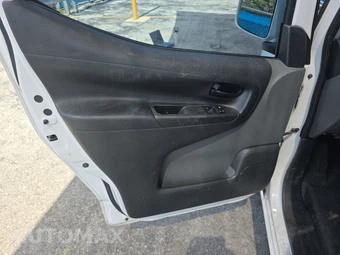 2018 Nissan NV200 Compact Cargo SV 115.2" WB – miniatura 9