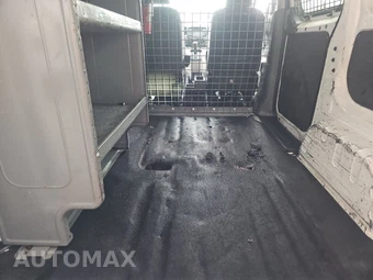 2018 Nissan NV200 Compact Cargo SV 115.2" WB - miniatura 16