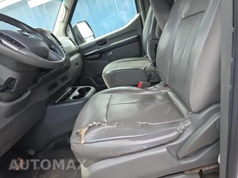 2018 Nissan NV2500 HD Cargo S High Roof 146.1" WB - miniatura 13