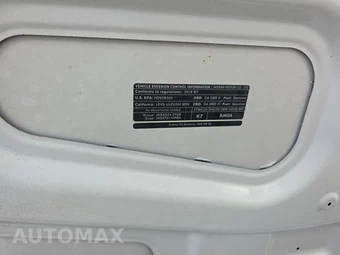 2018 Nissan NV2500 HD Cargo S High Roof 146.1" WB - miniatura 20