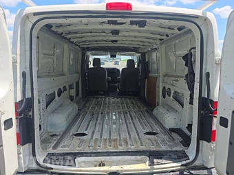 2018 Nissan NV2500 HD Cargo S Standard Roof 146.1" WB - miniatura 15