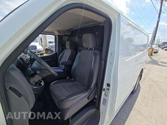 2018 Nissan NV2500 HD Cargo S Standard Roof 146.1" WB - miniatura 3