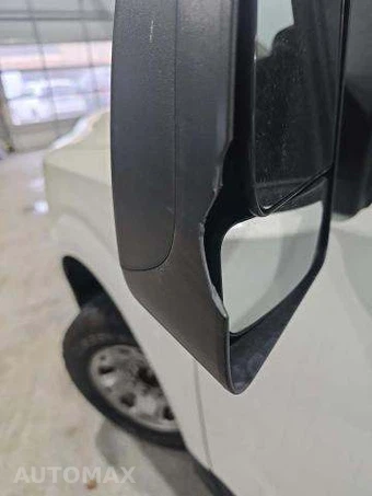 2018 Nissan NV2500 HD Cargo SV High Roof 146.1" WB - miniatura 3