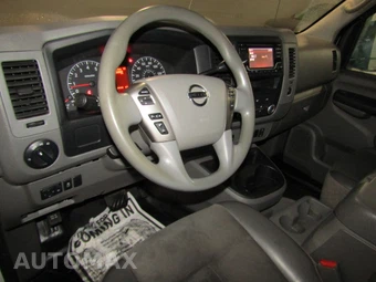2018 Nissan NV3500 HD Cargo SV Standard Roof 146.1" WB - miniatura 9
