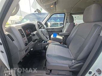 2018 Nissan NV3500 HD Passenger S 146.1" WB - miniatura 6