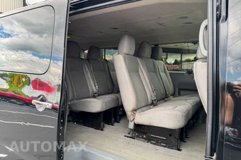 2018 Nissan NV3500 HD Passenger SV 146.1" WB - miniatura 14