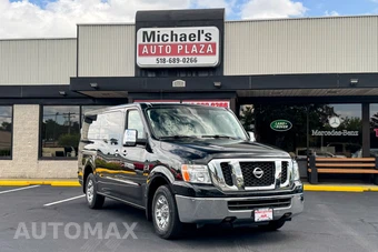 2018 Nissan NV3500 HD Passenger SV 146.1" WB - miniatura 2