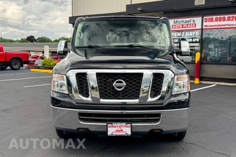 2018 Nissan NV3500 HD Passenger SV 146.1" WB - miniatura 9