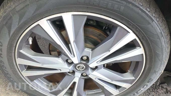 2018 Nissan Pathfinder Platinum – miniatura 29