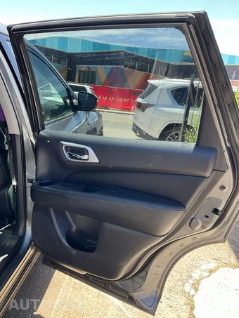 2018 Nissan Pathfinder Platinum - miniatura 14