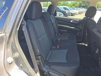 2018 Nissan Pathfinder S – miniatura 17