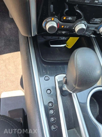 2018 Nissan Pathfinder S – miniatura 8