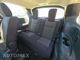2018 Nissan Pathfinder S – miniatura 11